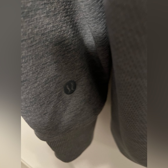 LuluLemon Size L Jacket - Picture 5 of 6